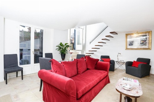 Spanish Steps Regal Penthouse image 16