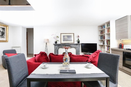 Spanish Steps Regal Penthouse image 17